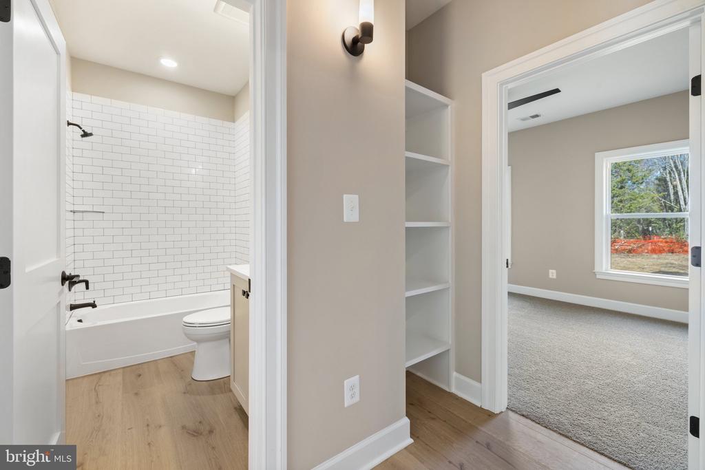 GRAY MEADOW CT, WARRENTON, Virginia 20187, 3 Bedrooms Bedrooms, ,2 BathroomsBathrooms,Residential,GRAY MEADOW CT,VAFQ2021970 MLS # VAFQ2021970