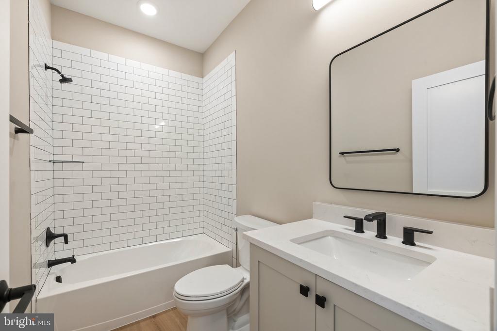 GRAY MEADOW CT, WARRENTON, Virginia 20187, 3 Bedrooms Bedrooms, ,2 BathroomsBathrooms,Residential,GRAY MEADOW CT,VAFQ2021970 MLS # VAFQ2021970