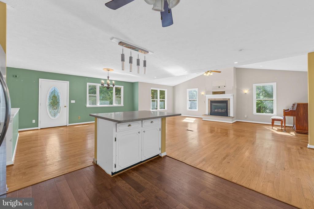 3628 S SPOTSWOOD TRL, BARBOURSVILLE, Virginia 22923, 3 Bedrooms Bedrooms, ,3 BathroomsBathrooms,Residential,3628 S SPOTSWOOD TRL,VAOR2014020 MLS # VAOR2014020