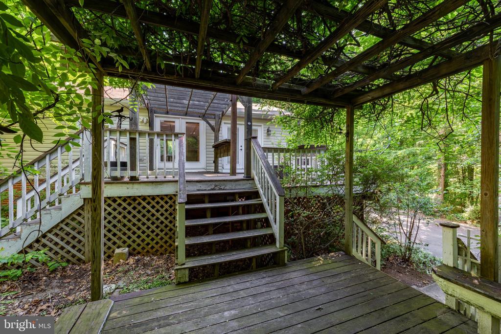 3628 S SPOTSWOOD TRL, BARBOURSVILLE, Virginia 22923, 3 Bedrooms Bedrooms, ,3 BathroomsBathrooms,Residential,3628 S SPOTSWOOD TRL,VAOR2014020 MLS # VAOR2014020