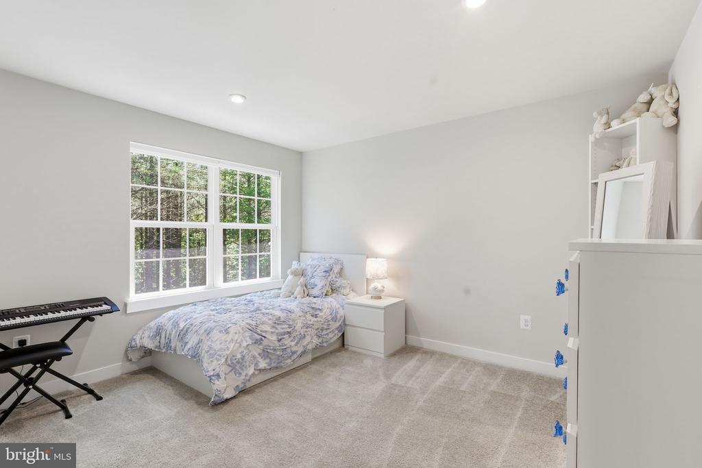 10601 HARVEST RIDGE CT, SPOTSYLVANIA, Virginia 22551, 4 Bedrooms Bedrooms, ,2 BathroomsBathrooms,Residential,10601 HARVEST RIDGE CT,VASP2041644 MLS # VASP2041644