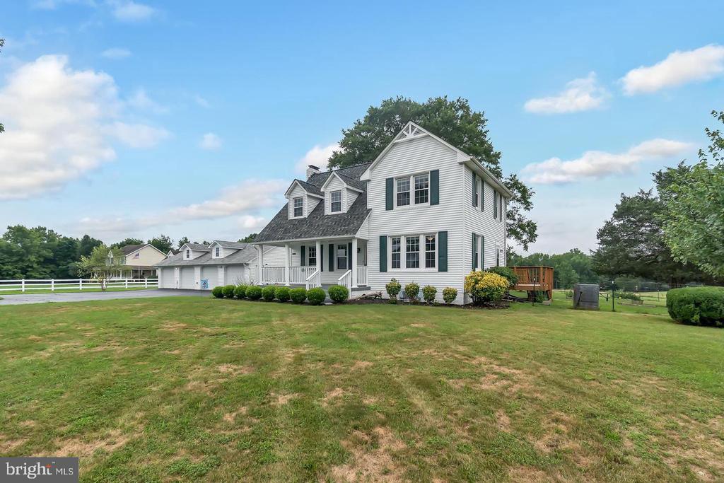 10004 PLANK RD, SPOTSYLVANIA, Virginia 22553, 4 Bedrooms Bedrooms, ,3 BathroomsBathrooms,Residential,10004 PLANK RD,VASP2041672 MLS # VASP2041672