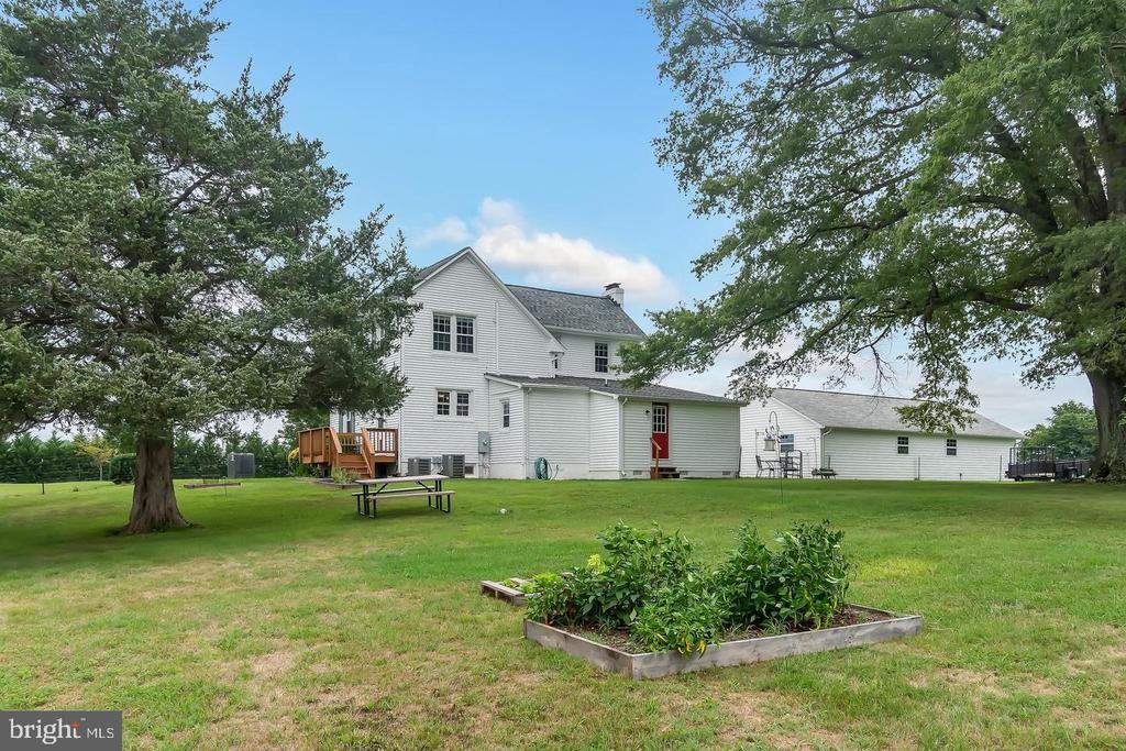 10004 PLANK RD, SPOTSYLVANIA, Virginia 22553, 4 Bedrooms Bedrooms, ,3 BathroomsBathrooms,Residential,10004 PLANK RD,VASP2041672 MLS # VASP2041672