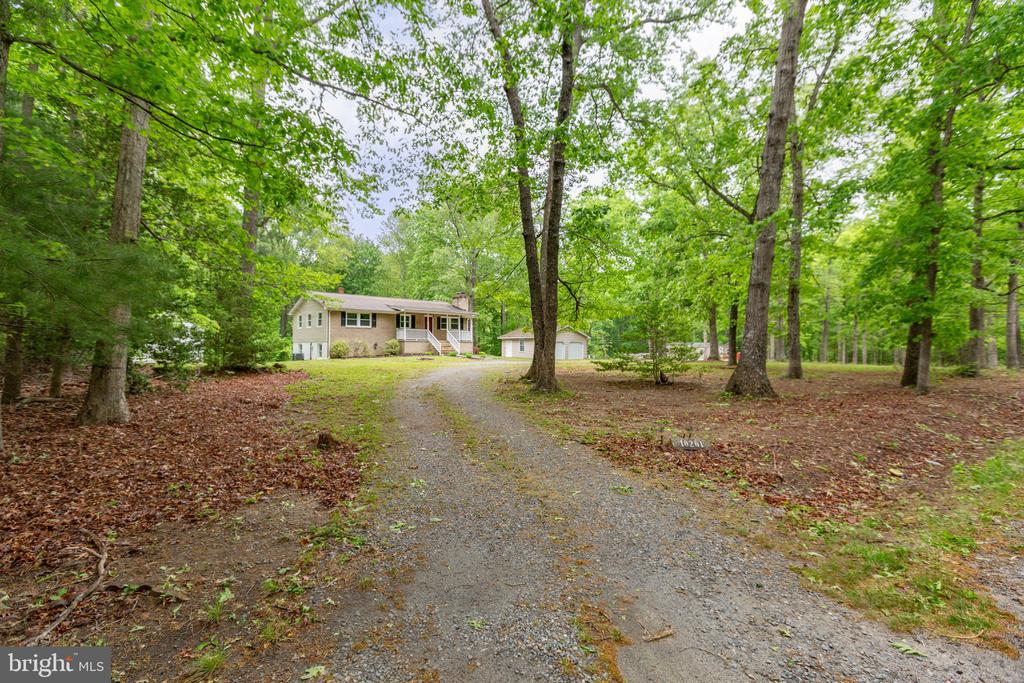 10201 MILL POND RD, SPOTSYLVANIA, Virginia 22551, 4 Bedrooms Bedrooms, ,3 BathroomsBathrooms,Residential,10201 MILL POND RD,VASP2041566 MLS # VASP2041566