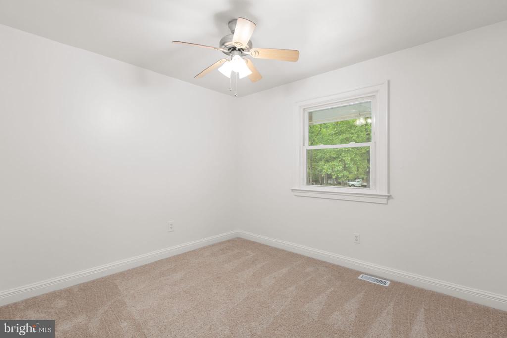 10201 MILL POND RD, SPOTSYLVANIA, Virginia 22551, 4 Bedrooms Bedrooms, ,3 BathroomsBathrooms,Residential,10201 MILL POND RD,VASP2041566 MLS # VASP2041566