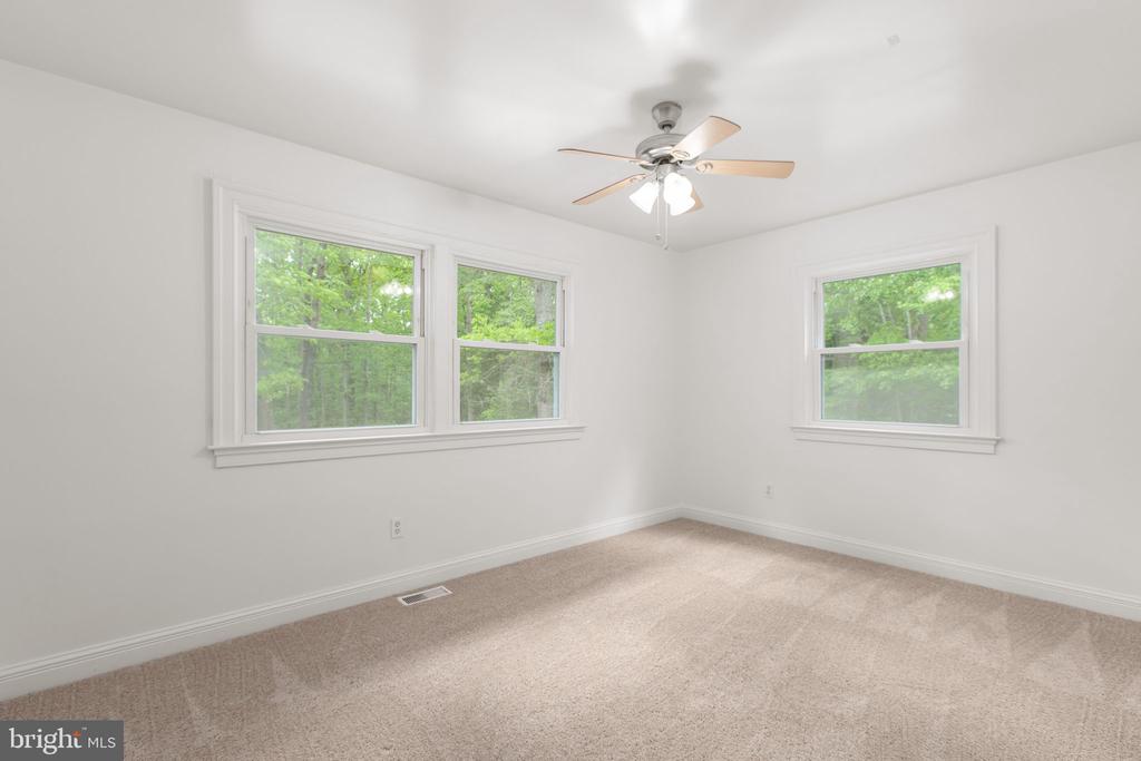 10201 MILL POND RD, SPOTSYLVANIA, Virginia 22551, 4 Bedrooms Bedrooms, ,3 BathroomsBathrooms,Residential,10201 MILL POND RD,VASP2041566 MLS # VASP2041566
