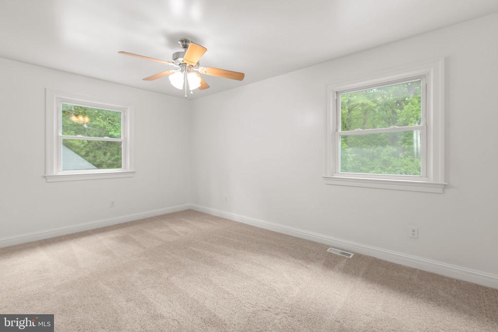 10201 MILL POND RD, SPOTSYLVANIA, Virginia 22551, 4 Bedrooms Bedrooms, ,3 BathroomsBathrooms,Residential,10201 MILL POND RD,VASP2041566 MLS # VASP2041566