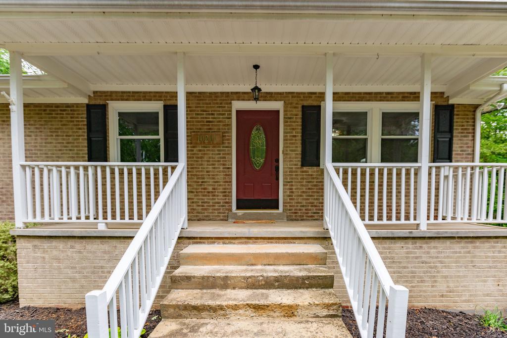 10201 MILL POND RD, SPOTSYLVANIA, Virginia 22551, 4 Bedrooms Bedrooms, ,3 BathroomsBathrooms,Residential,10201 MILL POND RD,VASP2041566 MLS # VASP2041566