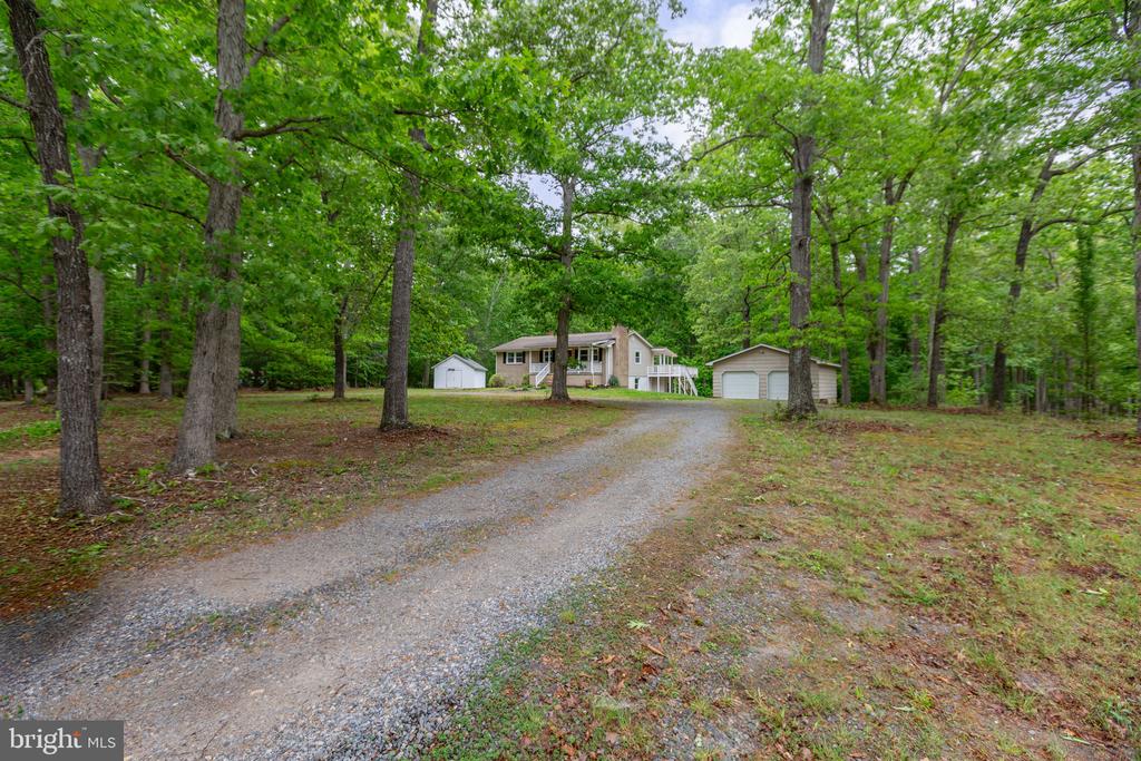 10201 MILL POND RD, SPOTSYLVANIA, Virginia 22551, 4 Bedrooms Bedrooms, ,3 BathroomsBathrooms,Residential,10201 MILL POND RD,VASP2041566 MLS # VASP2041566