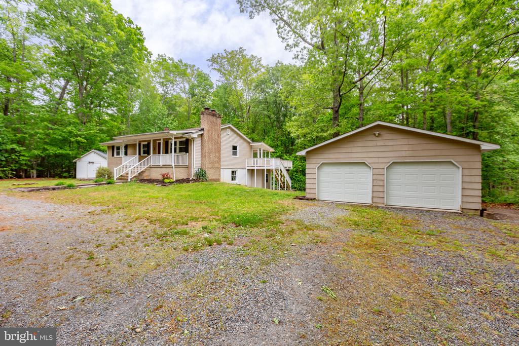 10201 MILL POND RD, SPOTSYLVANIA, Virginia 22551, 4 Bedrooms Bedrooms, ,3 BathroomsBathrooms,Residential,10201 MILL POND RD,VASP2041566 MLS # VASP2041566