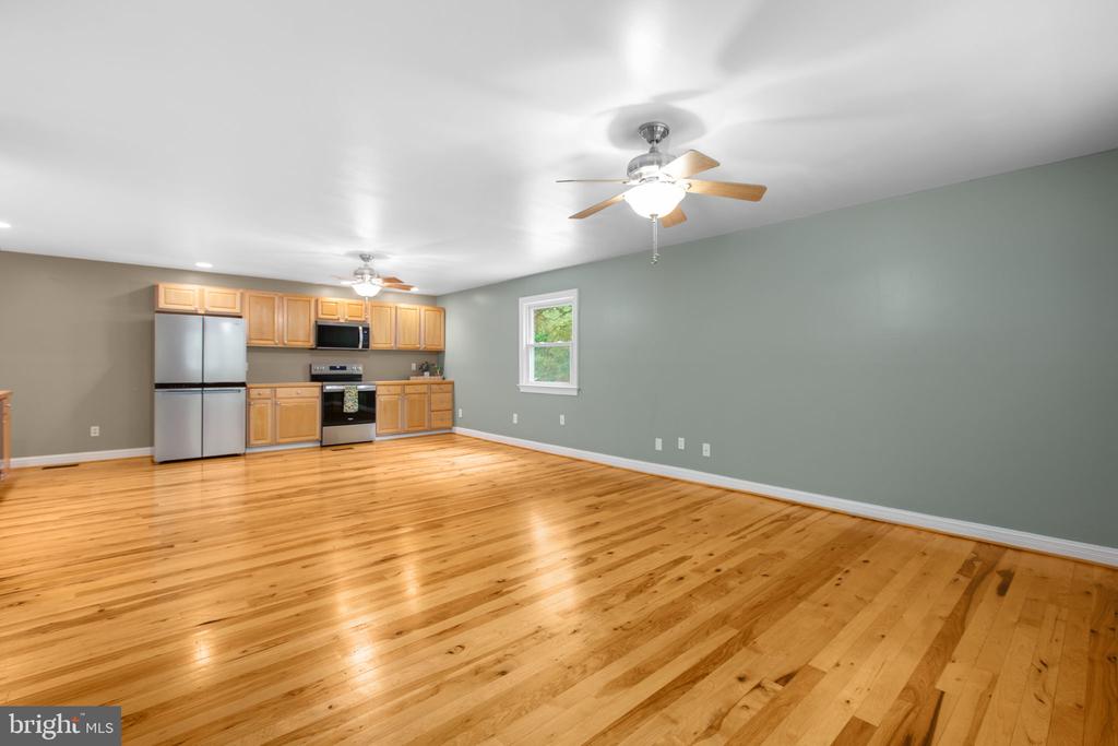 10201 MILL POND RD, SPOTSYLVANIA, Virginia 22551, 4 Bedrooms Bedrooms, ,3 BathroomsBathrooms,Residential,10201 MILL POND RD,VASP2041566 MLS # VASP2041566