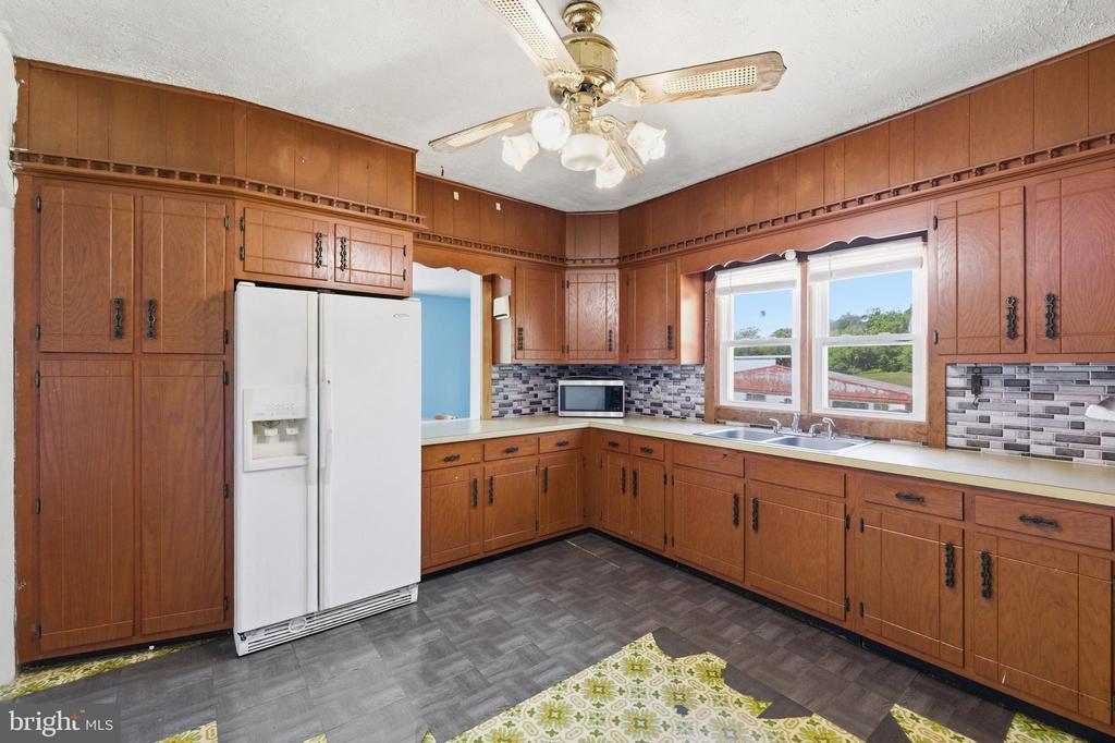 269 COMER AVE, SHENANDOAH, Virginia 22849, 2 Bedrooms Bedrooms, ,1 BathroomBathrooms,Residential,269 COMER AVE,VAPA2006404 MLS # VAPA2006404