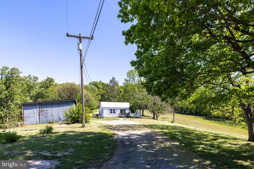 269 COMER AVE, SHENANDOAH, Virginia 22849, 2 Bedrooms Bedrooms, ,1 BathroomBathrooms,Residential,269 COMER AVE,VAPA2006404 MLS # VAPA2006404