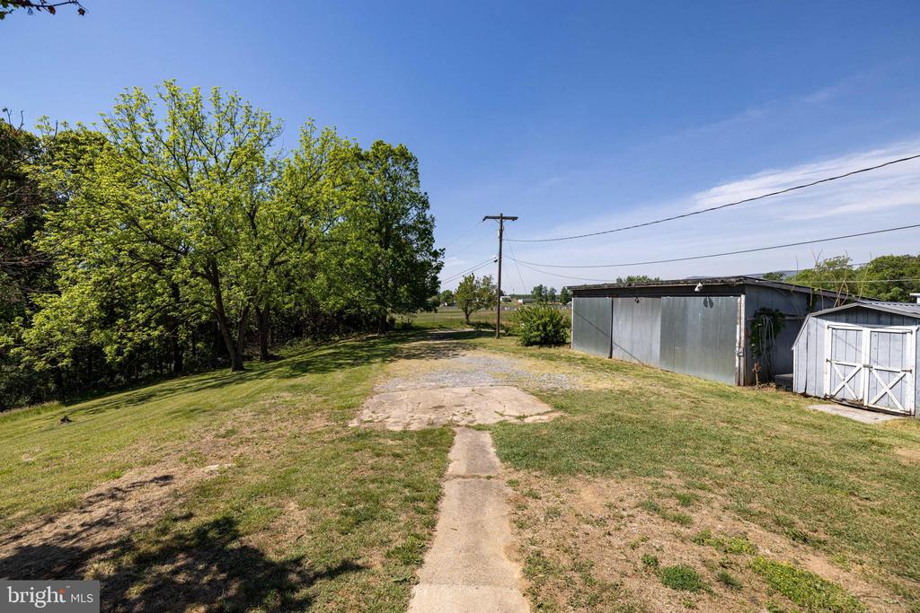 269 COMER AVE, SHENANDOAH, Virginia 22849, 2 Bedrooms Bedrooms, ,1 BathroomBathrooms,Residential,269 COMER AVE,VAPA2006404 MLS # VAPA2006404