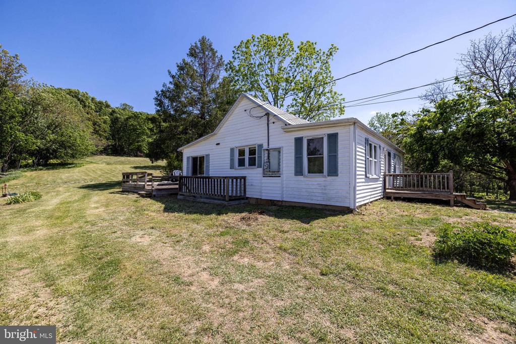 269 COMER AVE, SHENANDOAH, Virginia 22849, 2 Bedrooms Bedrooms, ,1 BathroomBathrooms,Residential,269 COMER AVE,VAPA2006404 MLS # VAPA2006404