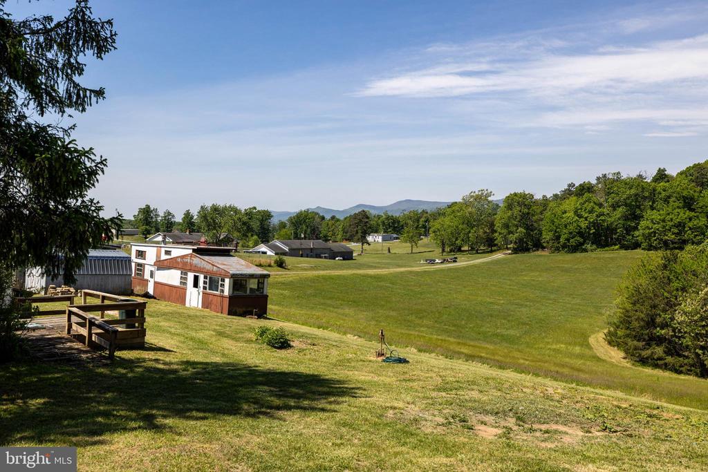 269 COMER AVE, SHENANDOAH, Virginia 22849, 2 Bedrooms Bedrooms, ,1 BathroomBathrooms,Residential,269 COMER AVE,VAPA2006404 MLS # VAPA2006404