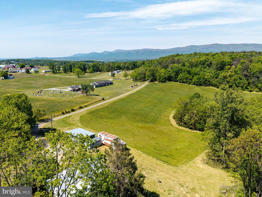 269 COMER AVE, SHENANDOAH, Virginia 22849, 2 Bedrooms Bedrooms, ,1 BathroomBathrooms,Residential,269 COMER AVE,VAPA2006404 MLS # VAPA2006404