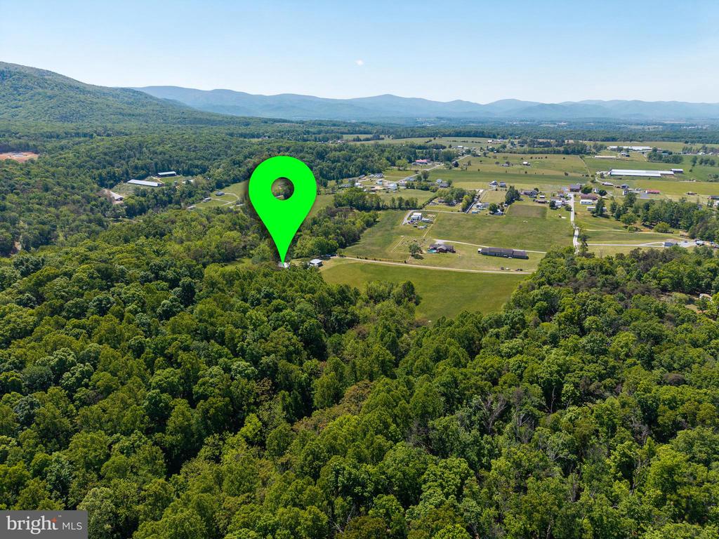 269 COMER AVE, SHENANDOAH, Virginia 22849, 2 Bedrooms Bedrooms, ,1 BathroomBathrooms,Residential,269 COMER AVE,VAPA2006404 MLS # VAPA2006404