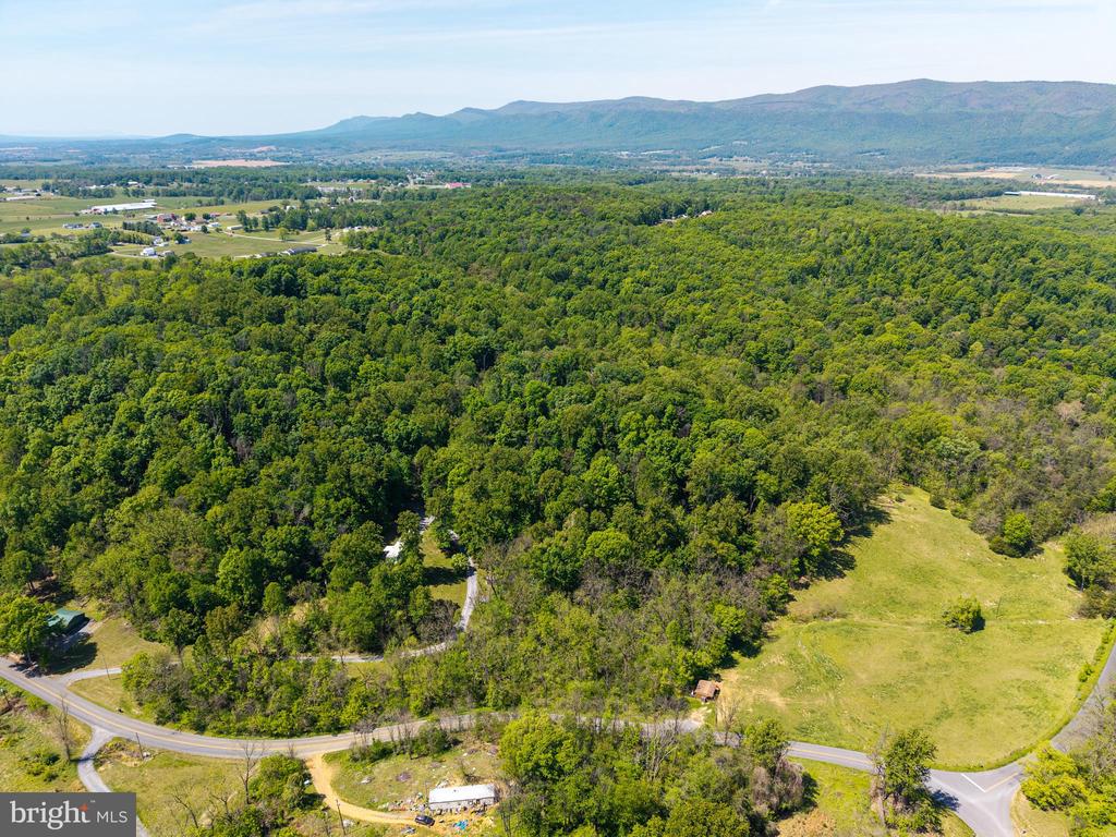 269 COMER AVE, SHENANDOAH, Virginia 22849, 2 Bedrooms Bedrooms, ,1 BathroomBathrooms,Residential,269 COMER AVE,VAPA2006404 MLS # VAPA2006404