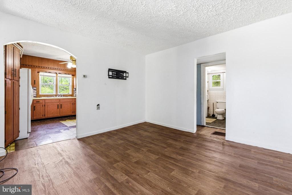 269 COMER AVE, SHENANDOAH, Virginia 22849, 2 Bedrooms Bedrooms, ,1 BathroomBathrooms,Residential,269 COMER AVE,VAPA2006404 MLS # VAPA2006404