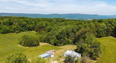 269 COMER AVE, SHENANDOAH, Virginia 22849, 2 Bedrooms Bedrooms, ,1 BathroomBathrooms,Residential,269 COMER AVE,VAPA2006404 MLS # VAPA2006404