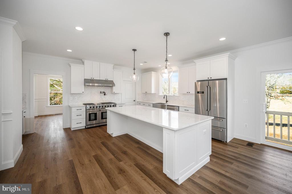 13214 BRISTOW RD, NOKESVILLE, Virginia 20181, 5 Bedrooms Bedrooms, ,4 BathroomsBathrooms,Residential,13214 BRISTOW RD,VAFQ2021926 MLS # VAFQ2021926