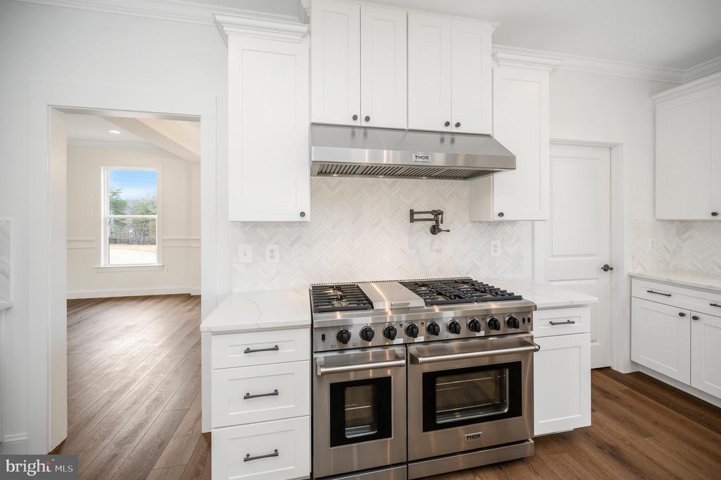 13214 BRISTOW RD, NOKESVILLE, Virginia 20181, 5 Bedrooms Bedrooms, ,4 BathroomsBathrooms,Residential,13214 BRISTOW RD,VAFQ2021926 MLS # VAFQ2021926