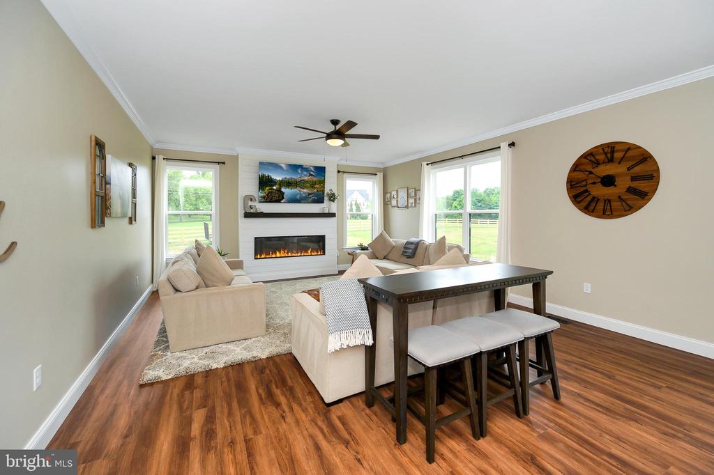 13214 BRISTOW RD, NOKESVILLE, Virginia 20181, 5 Bedrooms Bedrooms, ,4 BathroomsBathrooms,Residential,13214 BRISTOW RD,VAFQ2021926 MLS # VAFQ2021926