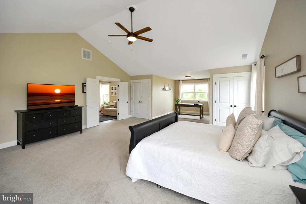 13214 BRISTOW RD, NOKESVILLE, Virginia 20181, 5 Bedrooms Bedrooms, ,4 BathroomsBathrooms,Residential,13214 BRISTOW RD,VAFQ2021926 MLS # VAFQ2021926