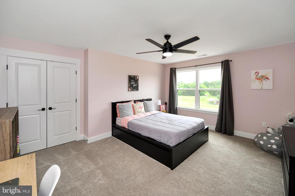 13214 BRISTOW RD, NOKESVILLE, Virginia 20181, 5 Bedrooms Bedrooms, ,4 BathroomsBathrooms,Residential,13214 BRISTOW RD,VAFQ2021926 MLS # VAFQ2021926