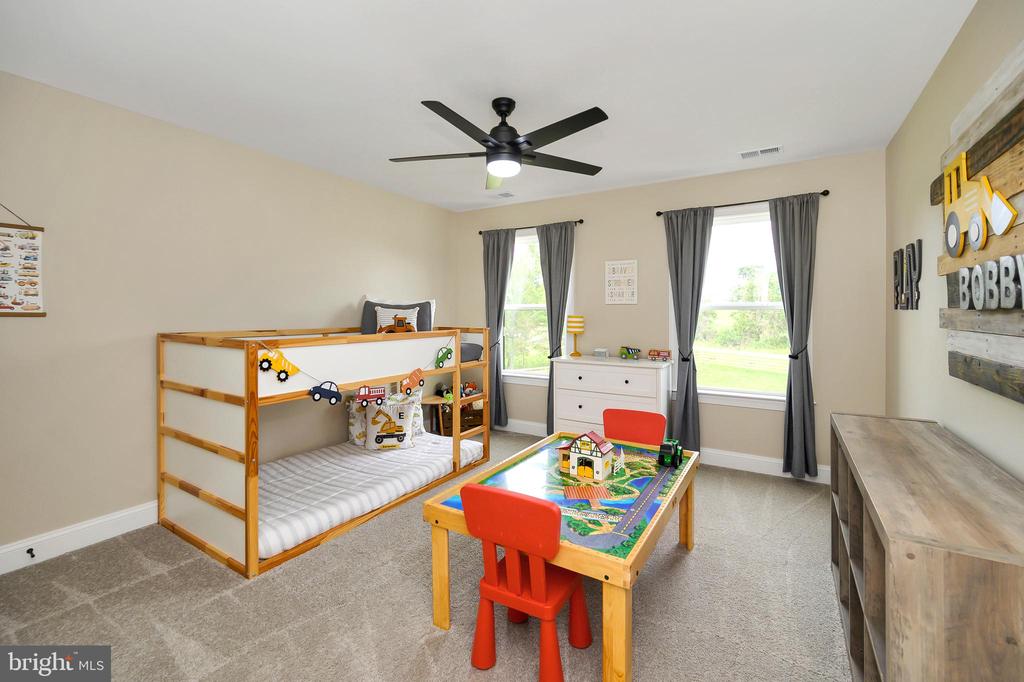 13214 BRISTOW RD, NOKESVILLE, Virginia 20181, 5 Bedrooms Bedrooms, ,4 BathroomsBathrooms,Residential,13214 BRISTOW RD,VAFQ2021926 MLS # VAFQ2021926