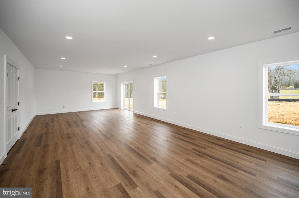 13214 BRISTOW RD, NOKESVILLE, Virginia 20181, 5 Bedrooms Bedrooms, ,4 BathroomsBathrooms,Residential,13214 BRISTOW RD,VAFQ2021926 MLS # VAFQ2021926