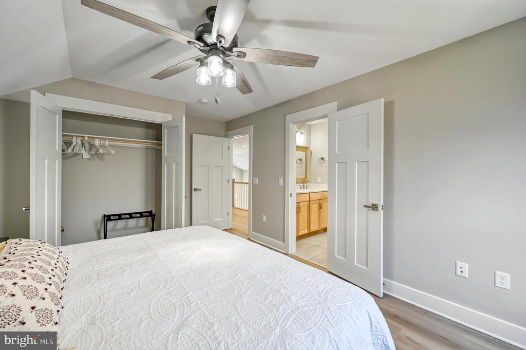 2 OLD HOUSE RD, BUMPASS, Virginia 23024, 5 Bedrooms Bedrooms, ,4 BathroomsBathrooms,Residential,2 OLD HOUSE RD,VALA2009782 MLS # VALA2009782