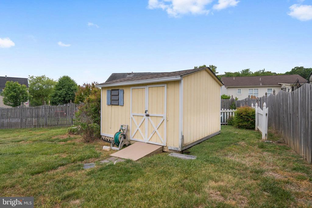 10619 HEATHER GREENS CIR, SPOTSYLVANIA, Virginia 22553, 3 Bedrooms Bedrooms, ,2 BathroomsBathrooms,Residential,10619 HEATHER GREENS CIR,VASP2040850 MLS # VASP2040850