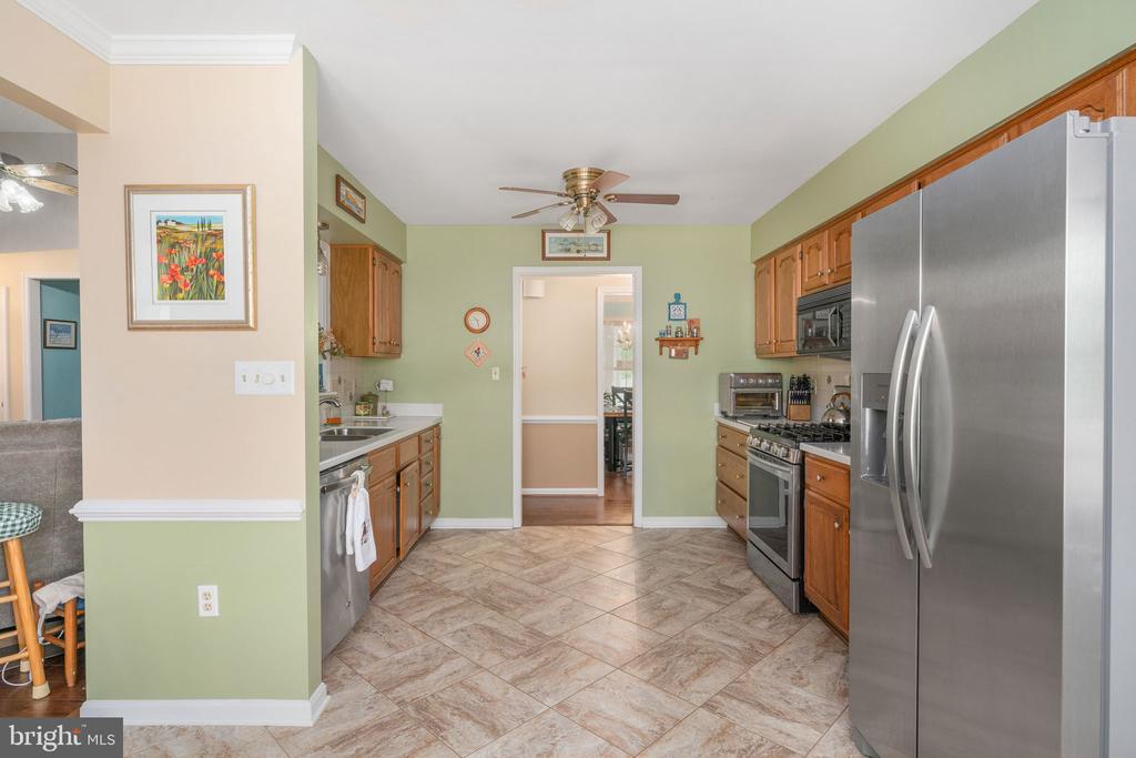 10619 HEATHER GREENS CIR, SPOTSYLVANIA, Virginia 22553, 3 Bedrooms Bedrooms, ,2 BathroomsBathrooms,Residential,10619 HEATHER GREENS CIR,VASP2040850 MLS # VASP2040850