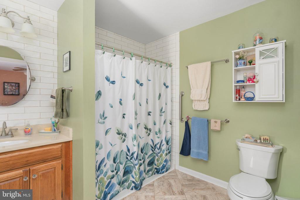10619 HEATHER GREENS CIR, SPOTSYLVANIA, Virginia 22553, 3 Bedrooms Bedrooms, ,2 BathroomsBathrooms,Residential,10619 HEATHER GREENS CIR,VASP2040850 MLS # VASP2040850