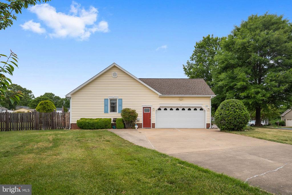 10619 HEATHER GREENS CIR, SPOTSYLVANIA, Virginia 22553, 3 Bedrooms Bedrooms, ,2 BathroomsBathrooms,Residential,10619 HEATHER GREENS CIR,VASP2040850 MLS # VASP2040850