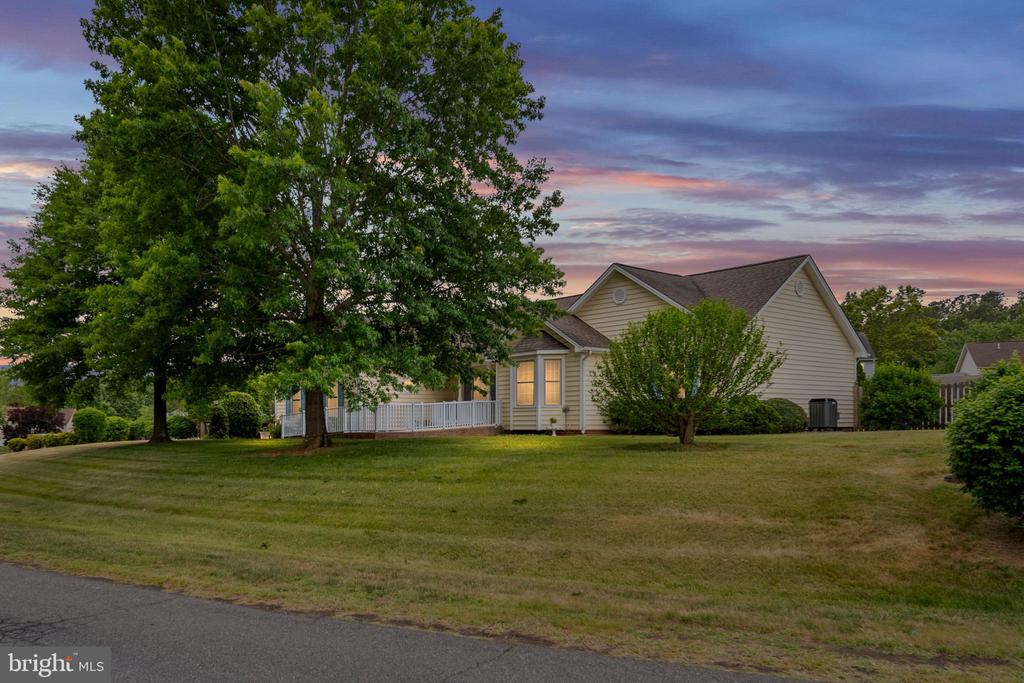10619 HEATHER GREENS CIR, SPOTSYLVANIA, Virginia 22553, 3 Bedrooms Bedrooms, ,2 BathroomsBathrooms,Residential,10619 HEATHER GREENS CIR,VASP2040850 MLS # VASP2040850