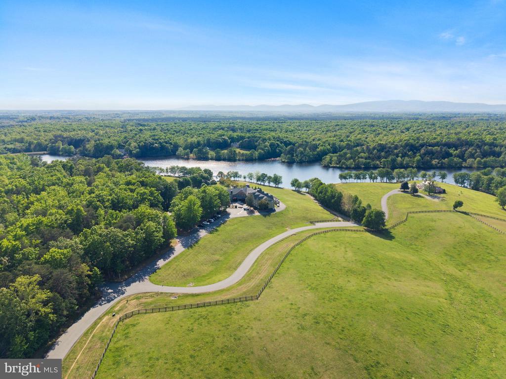 132 PINEHURST DR DR, GORDONSVILLE, Virginia 22942, 3 Bedrooms Bedrooms, ,2 BathroomsBathrooms,Residential,132 PINEHURST DR DR,VALA2009848 MLS # VALA2009848
