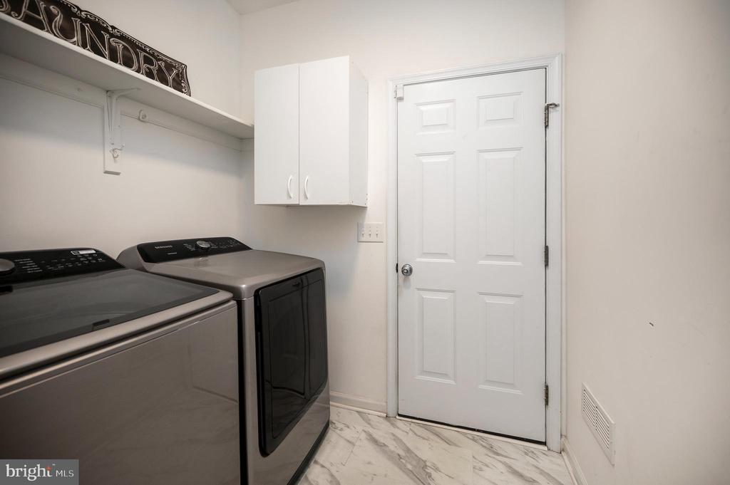 204 WAKEFIELD DR, LOCUST GROVE, Virginia 22508, 3 Bedrooms Bedrooms, ,2 BathroomsBathrooms,Residential,204 WAKEFIELD DR,VAOR2014030 MLS # VAOR2014030