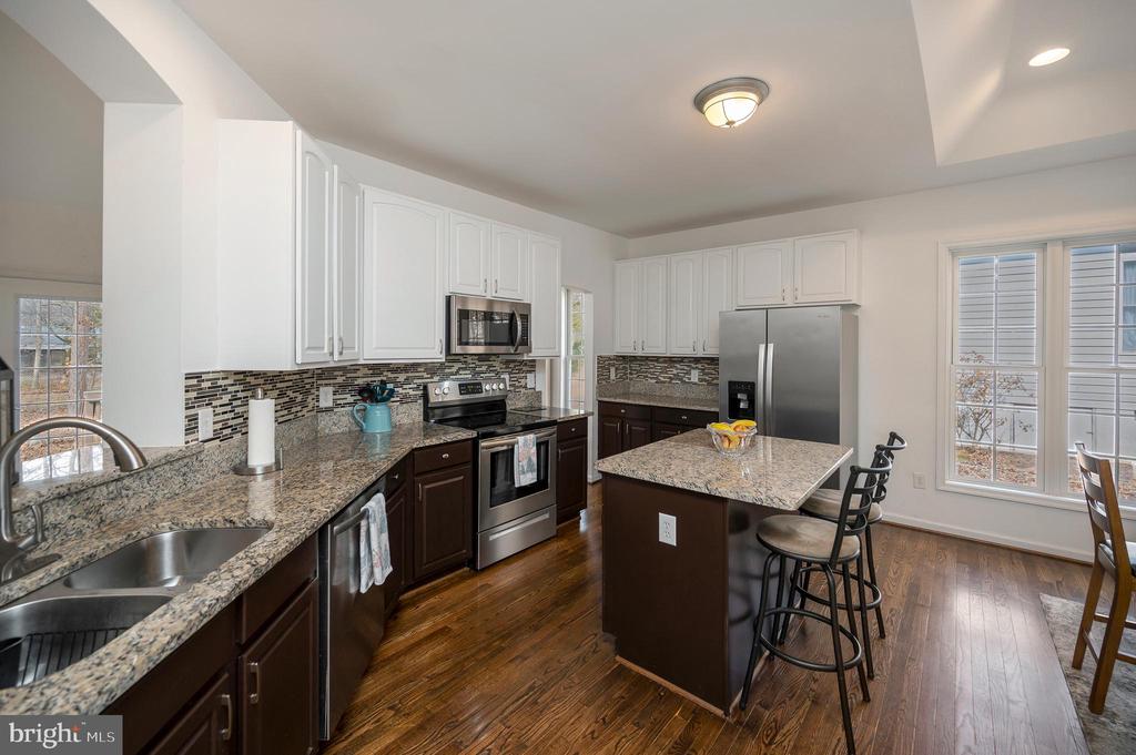 204 WAKEFIELD DR, LOCUST GROVE, Virginia 22508, 3 Bedrooms Bedrooms, ,2 BathroomsBathrooms,Residential,204 WAKEFIELD DR,VAOR2014030 MLS # VAOR2014030