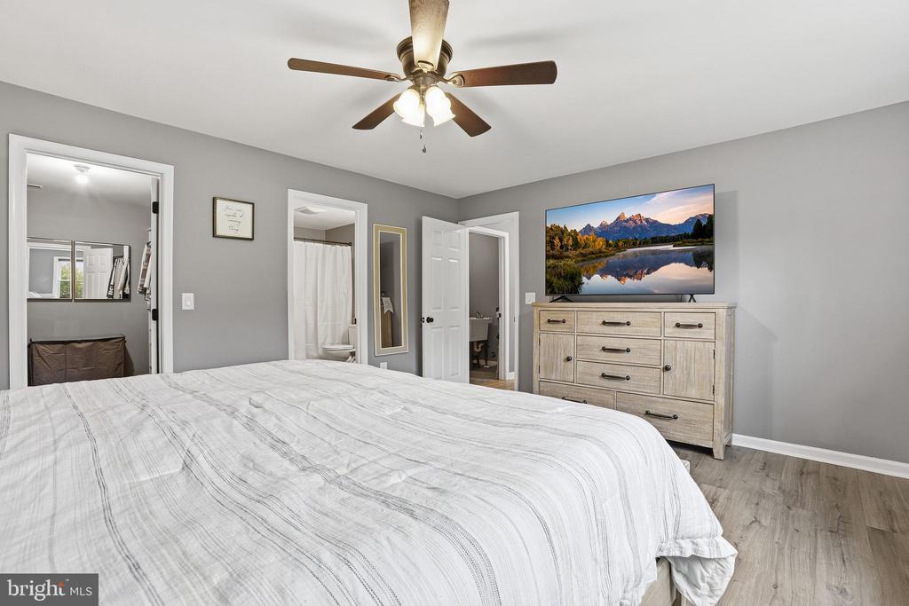 10507 HEATHER GREENS CIR, SPOTSYLVANIA, Virginia 22553, 3 Bedrooms Bedrooms, ,3 BathroomsBathrooms,Residential,10507 HEATHER GREENS CIR,VASP2041732 MLS # VASP2041732