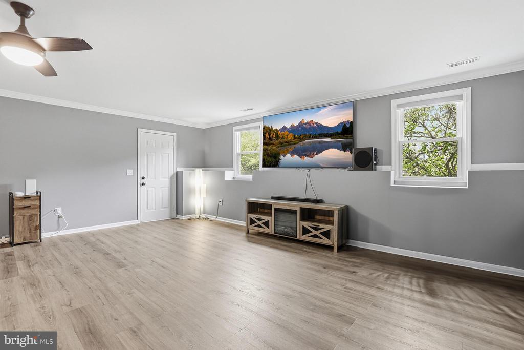 10507 HEATHER GREENS CIR, SPOTSYLVANIA, Virginia 22553, 3 Bedrooms Bedrooms, ,3 BathroomsBathrooms,Residential,10507 HEATHER GREENS CIR,VASP2041732 MLS # VASP2041732