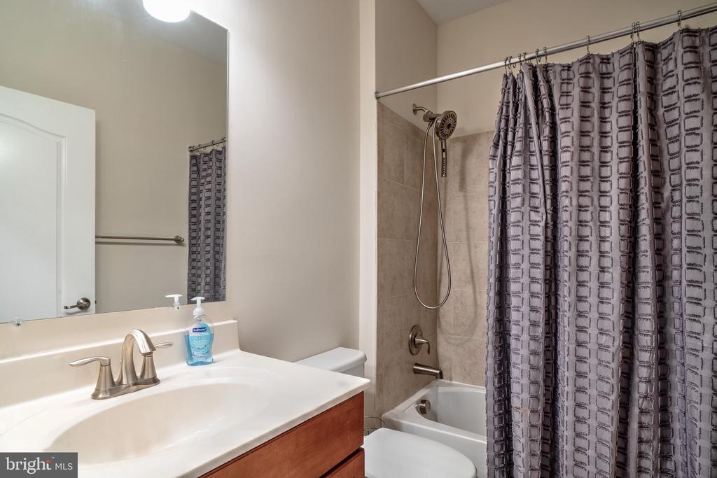 5814 NEW BERNE RD, FREDERICKSBURG, Virginia 22407, 3 Bedrooms Bedrooms, ,3 BathroomsBathrooms,Residential,5814 NEW BERNE RD,VASP2041754 MLS # VASP2041754