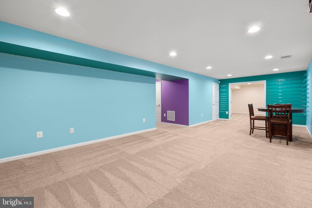 2509 CORNELL DR, FREDERICKSBURG, Virginia 22408, 4 Bedrooms Bedrooms, ,2 BathroomsBathrooms,Residential,2509 CORNELL DR,VASP2041438 MLS # VASP2041438