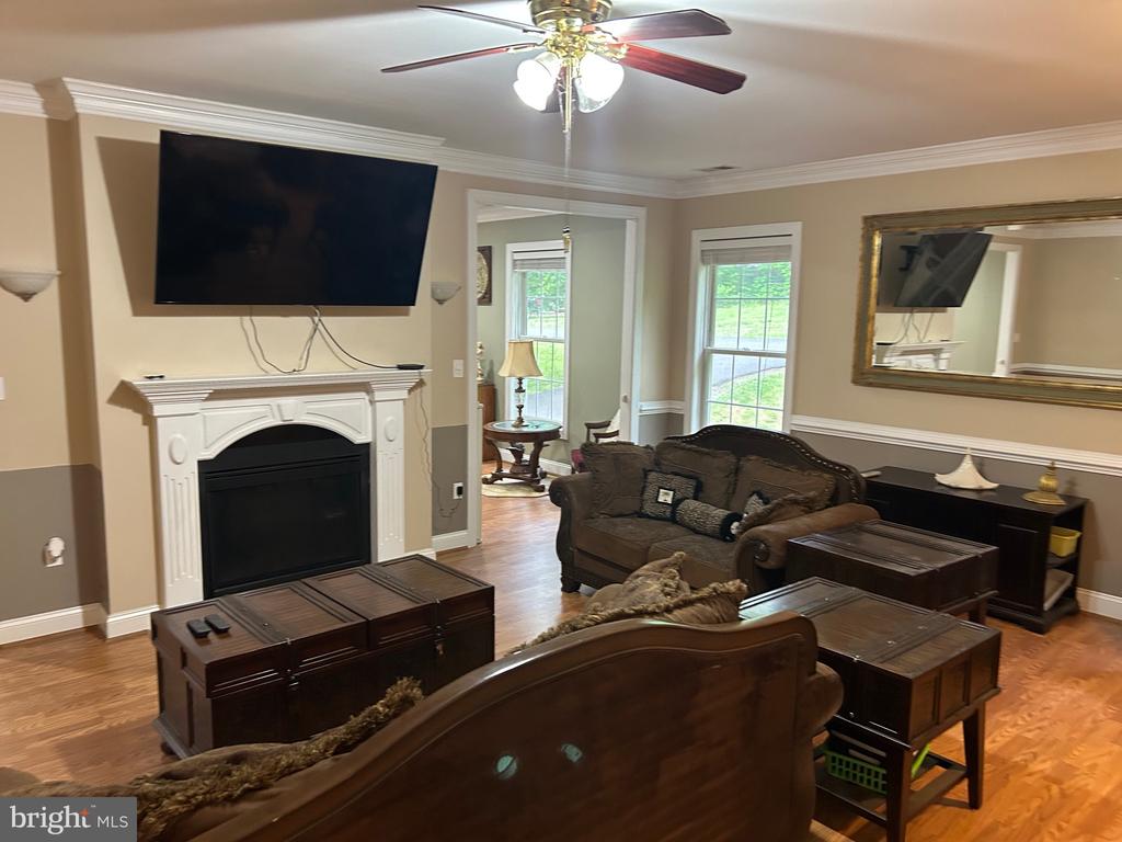 10409 LEE'S MILL RD, WARRENTON, Virginia 20186, 4 Bedrooms Bedrooms, ,6 BathroomsBathrooms,Residential,10409 LEE'S MILL RD,VAFQ2021966 MLS # VAFQ2021966