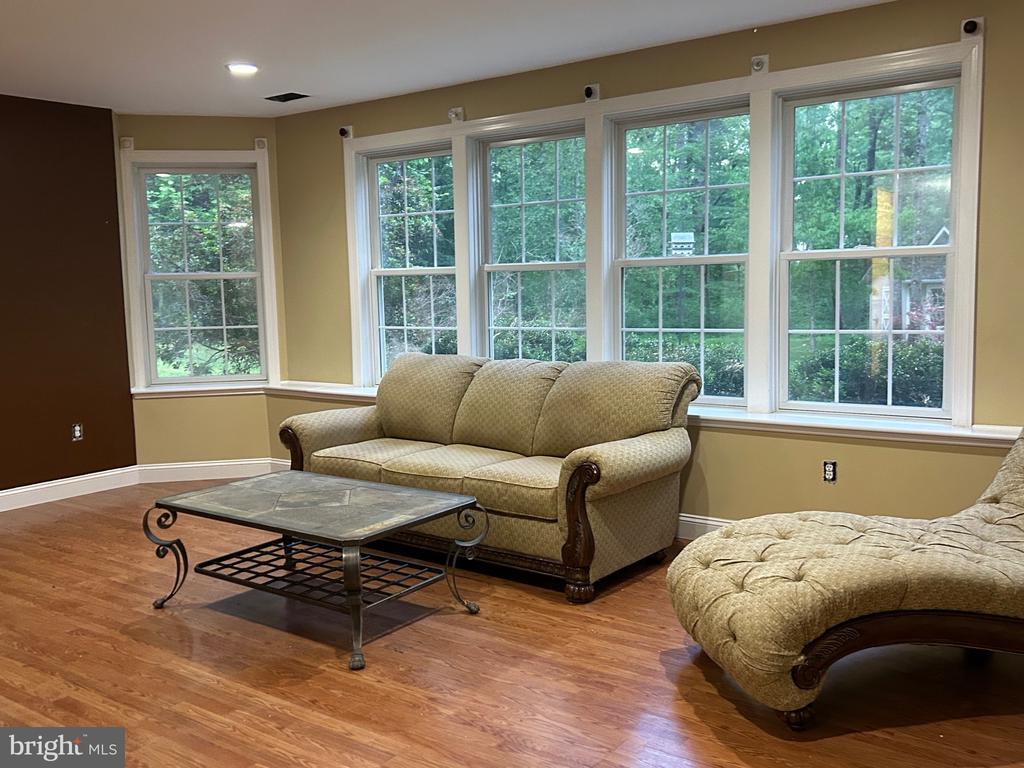 10409 LEE'S MILL RD, WARRENTON, Virginia 20186, 4 Bedrooms Bedrooms, ,6 BathroomsBathrooms,Residential,10409 LEE'S MILL RD,VAFQ2021966 MLS # VAFQ2021966