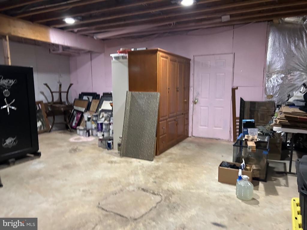 10409 LEE'S MILL RD, WARRENTON, Virginia 20186, 4 Bedrooms Bedrooms, ,6 BathroomsBathrooms,Residential,10409 LEE'S MILL RD,VAFQ2021966 MLS # VAFQ2021966