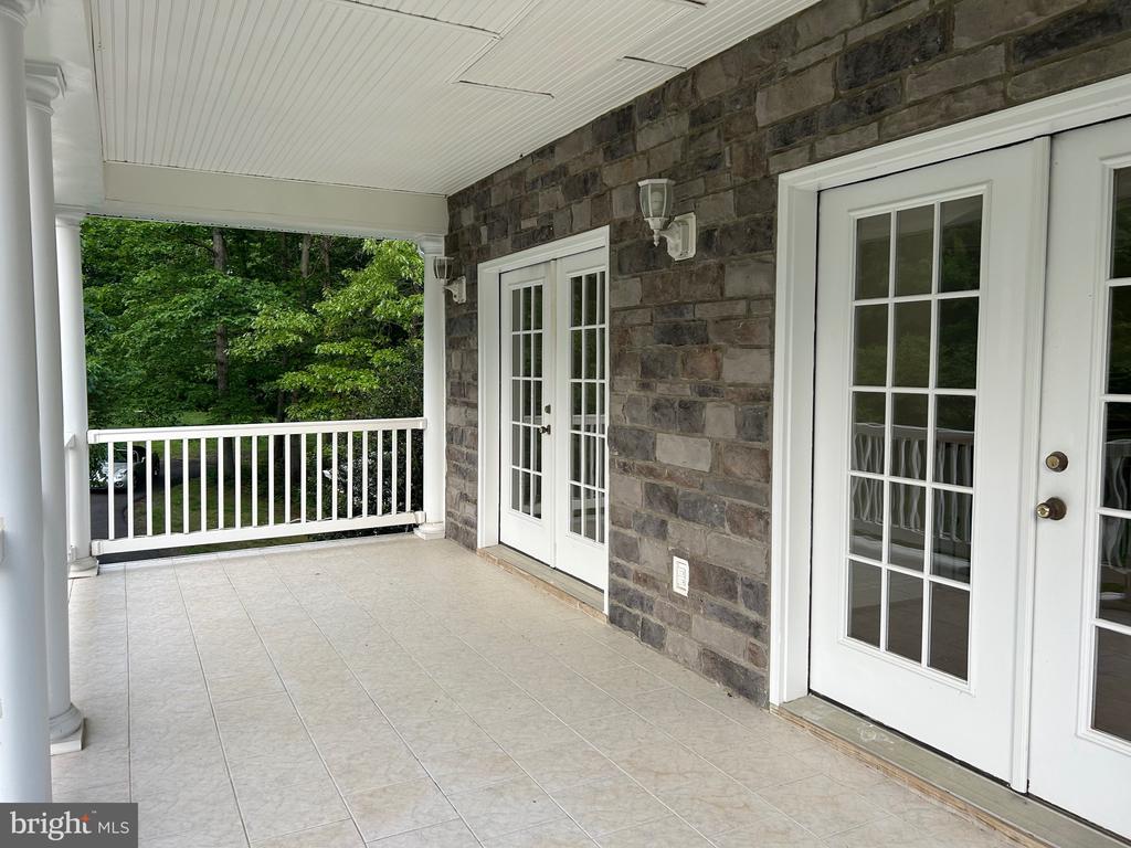 10409 LEE'S MILL RD, WARRENTON, Virginia 20186, 4 Bedrooms Bedrooms, ,6 BathroomsBathrooms,Residential,10409 LEE'S MILL RD,VAFQ2021966 MLS # VAFQ2021966