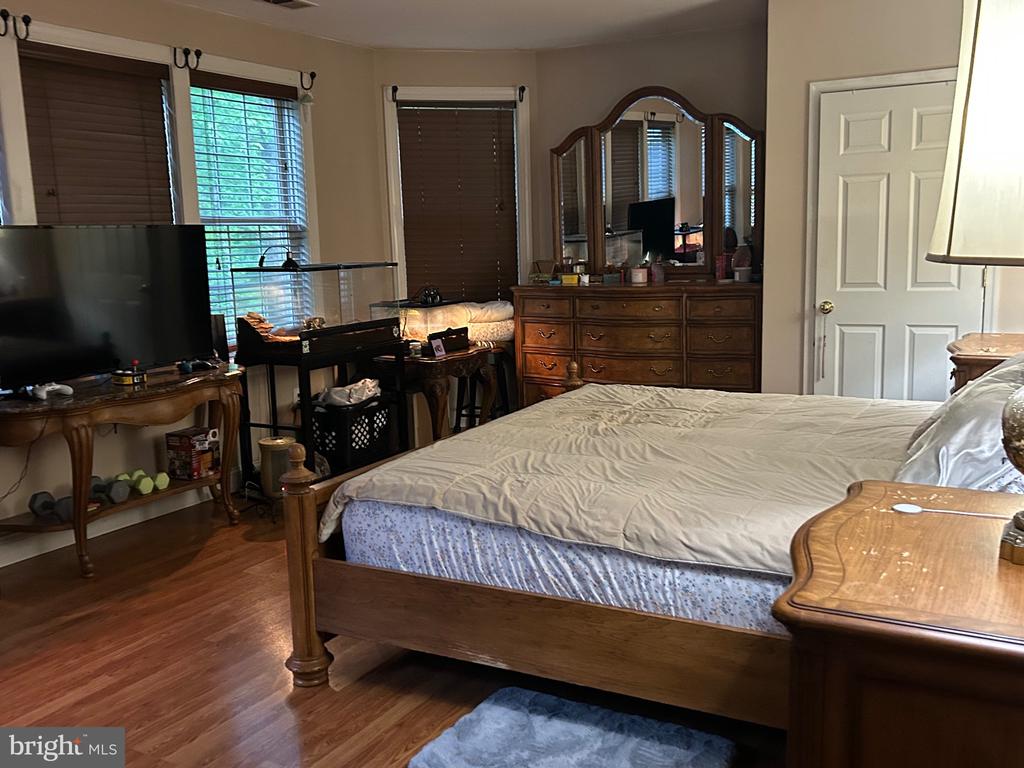 10409 LEE'S MILL RD, WARRENTON, Virginia 20186, 4 Bedrooms Bedrooms, ,6 BathroomsBathrooms,Residential,10409 LEE'S MILL RD,VAFQ2021966 MLS # VAFQ2021966